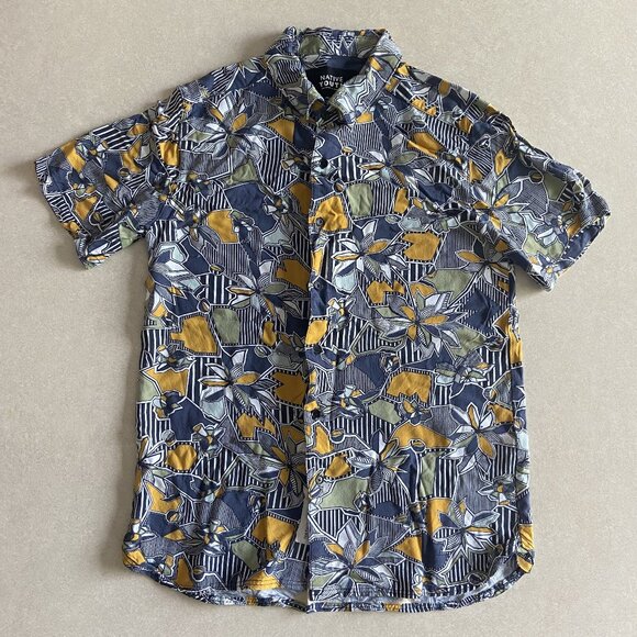 Native Youth Geo Flora Short Sleeve Button-Down Shirt ASO John B Outer Banks - Picture 2 of 8